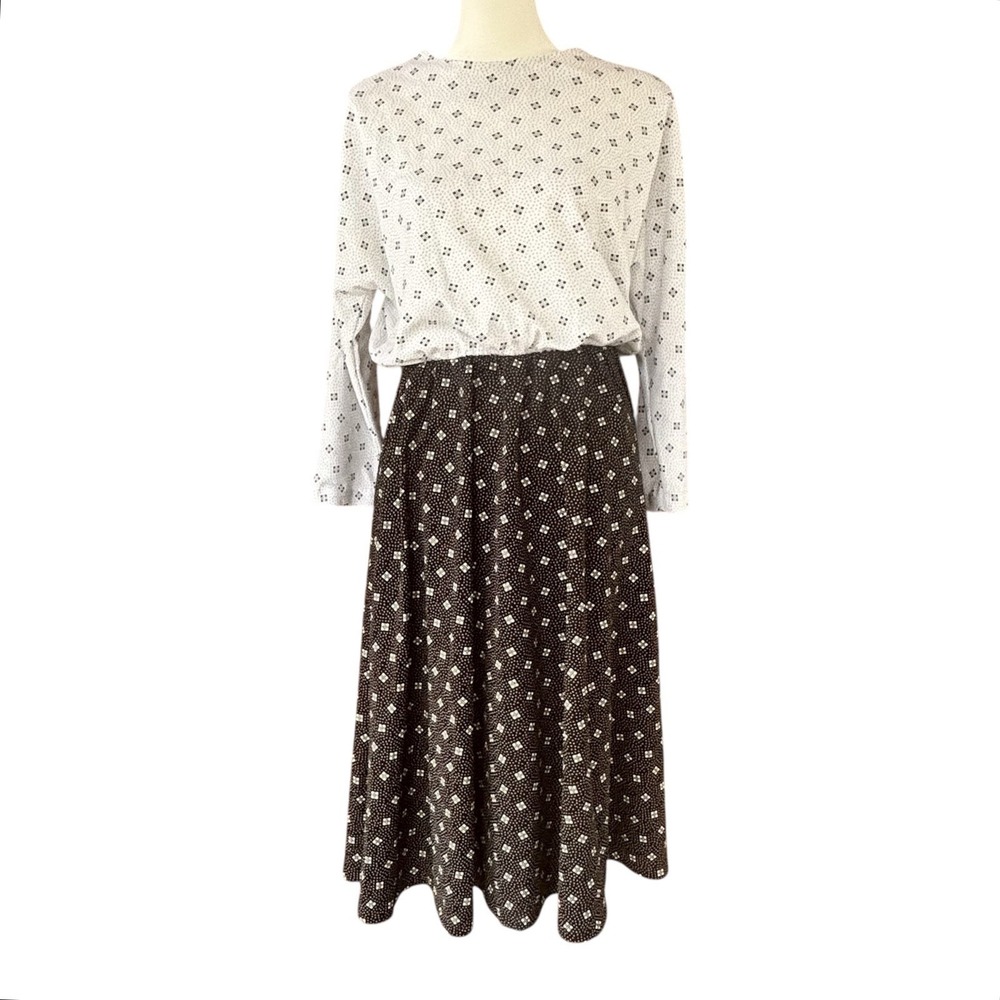 Vintage Manhattan Plaza Dress Black White Contrasting Women's 12โ Modest 80s USA